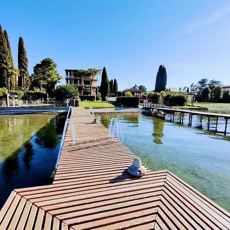 One Step From The - Italian Homing * Sirmione