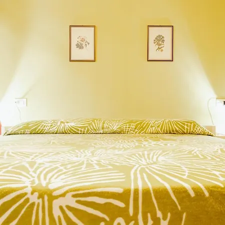 One Step From The - Italian Homing Apartment