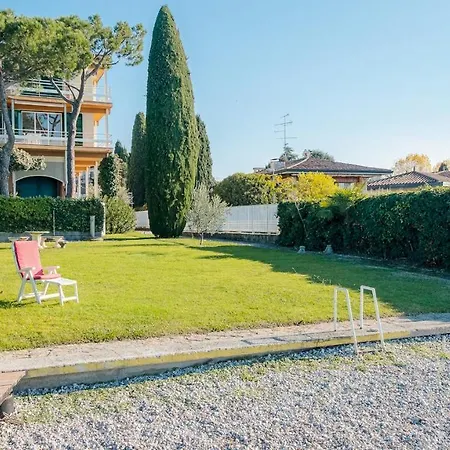 One Step From The - Italian Homing Apartment