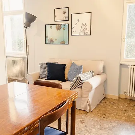 Apartment One Step From The - Italian Homing *