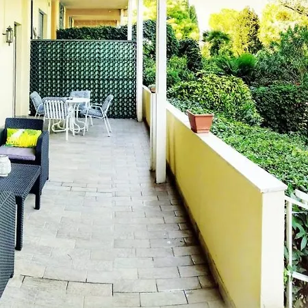One Step From The - Italian Homing * Sirmione